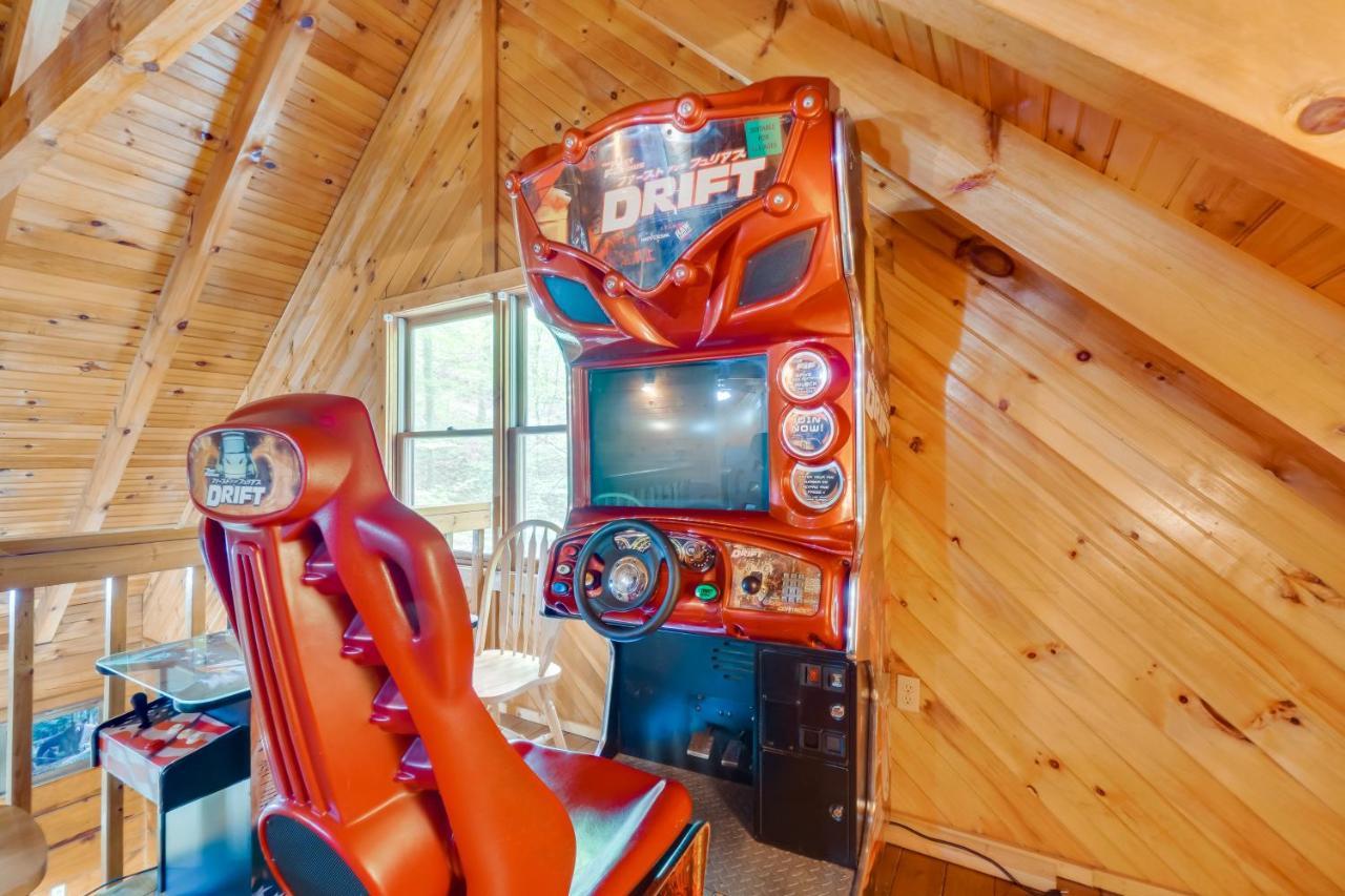 Cabin With Hot Tub About 6 Mi To Downtown Gatlinburg! المظهر الخارجي الصورة