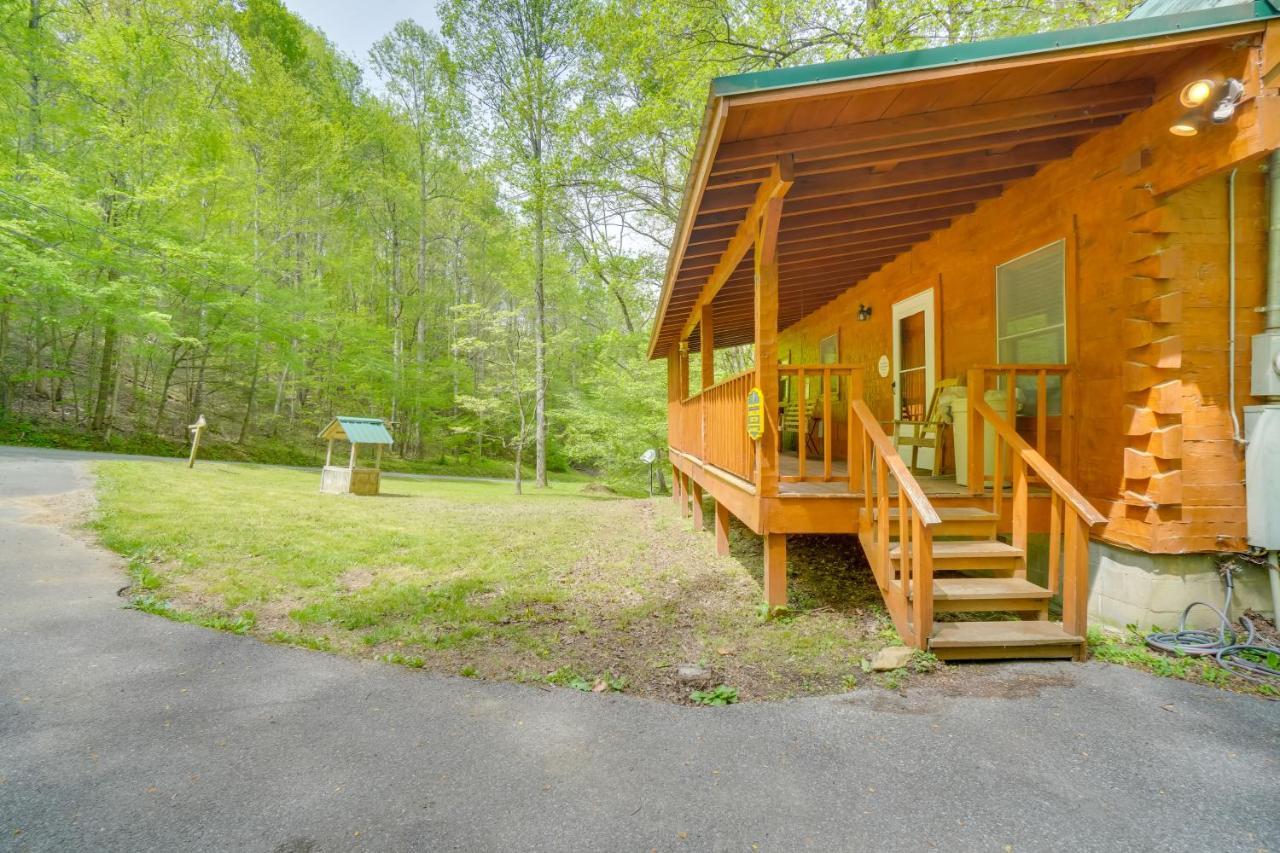 Cabin With Hot Tub About 6 Mi To Downtown Gatlinburg! المظهر الخارجي الصورة